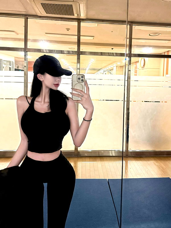 _suxung instagram image archive image