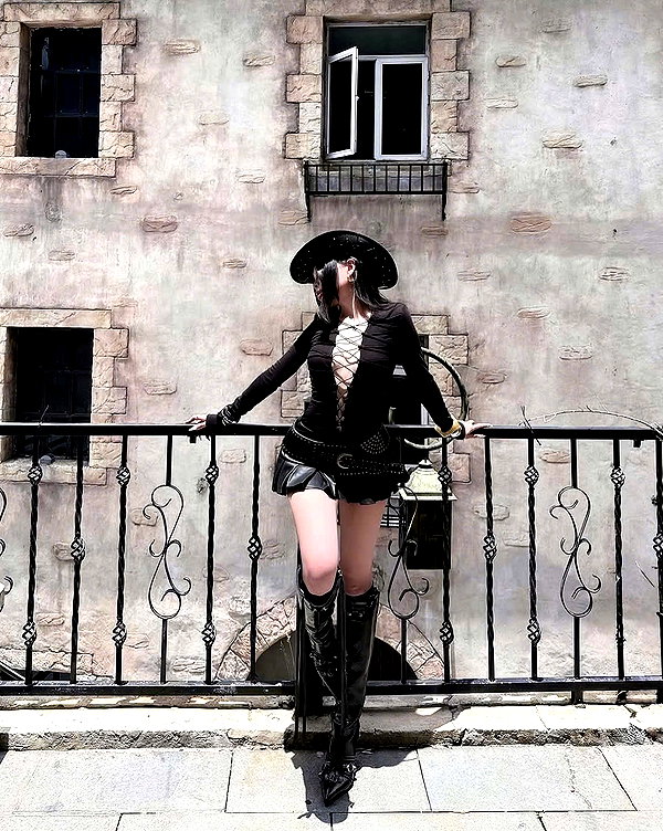 lyhythuedoxinh instagram image archive image
