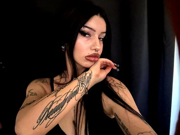 shawtysuzi instagram image archive image
