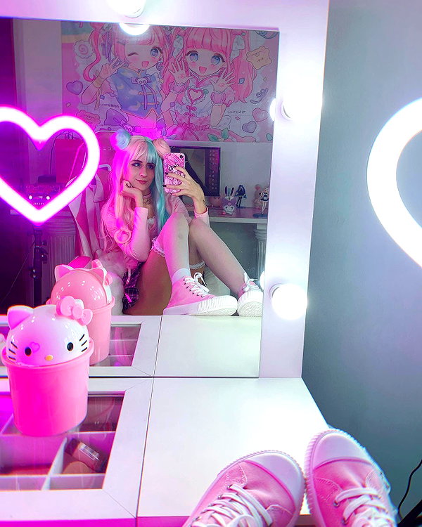 jadelaverne instagram image archive image