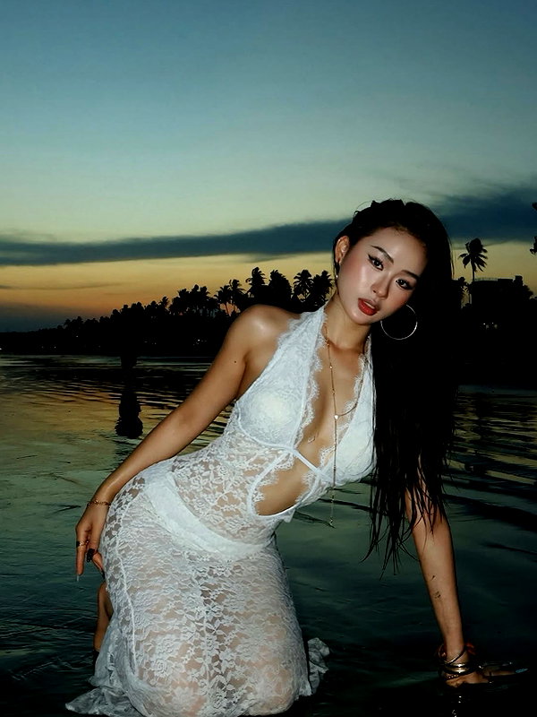 lyhythuedoxinh instagram image archive image