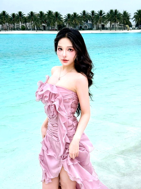 lyhythuedoxinh instagram image archive image