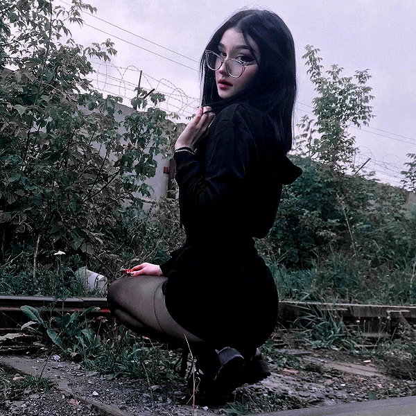 metallic_smack instagram image archive image