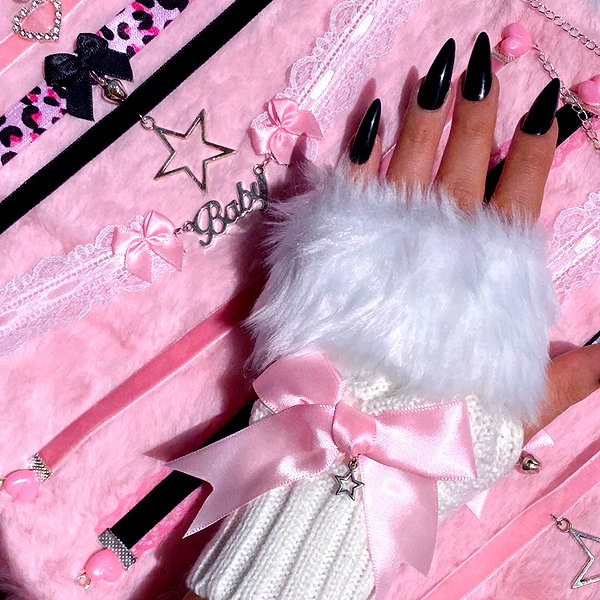cyberangelz.shop instagram image archive image
