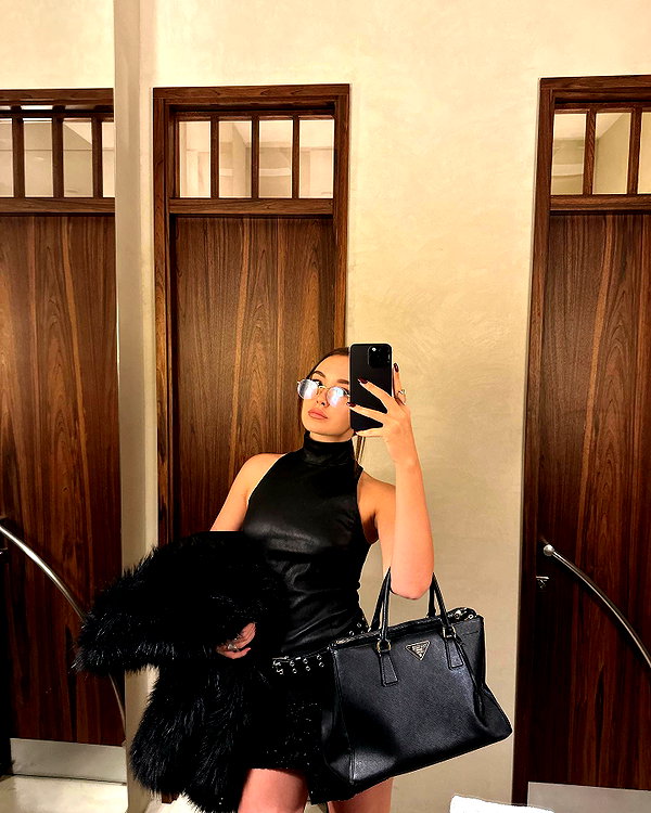 veroni22ka instagram image archive image