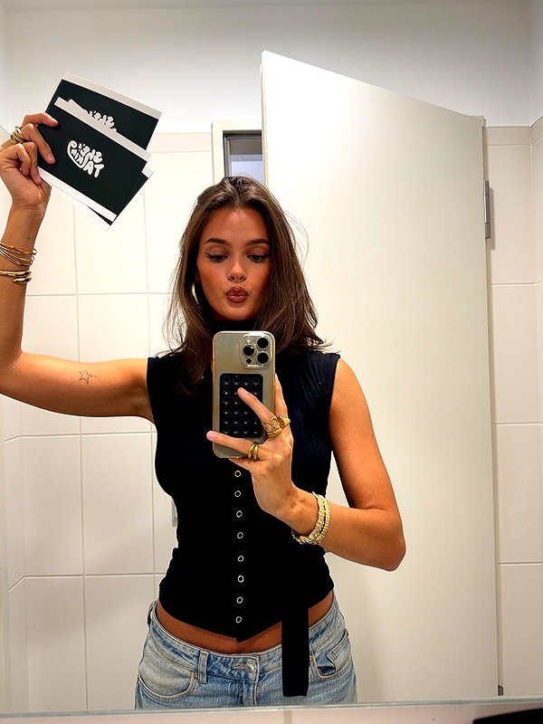 emmaaurora instagram image archive image
