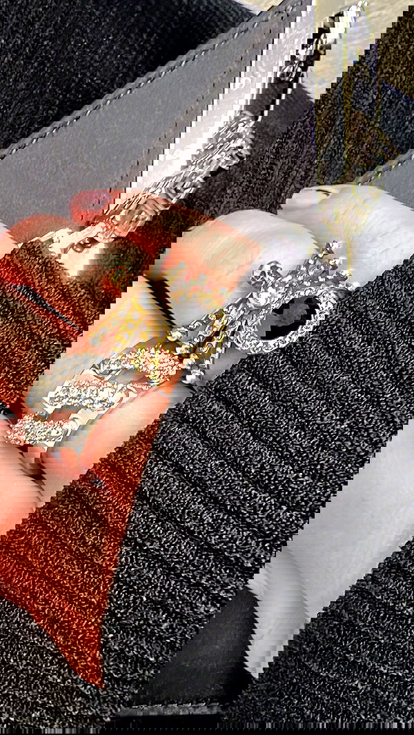 sydney_sweeney image ~ Altpins