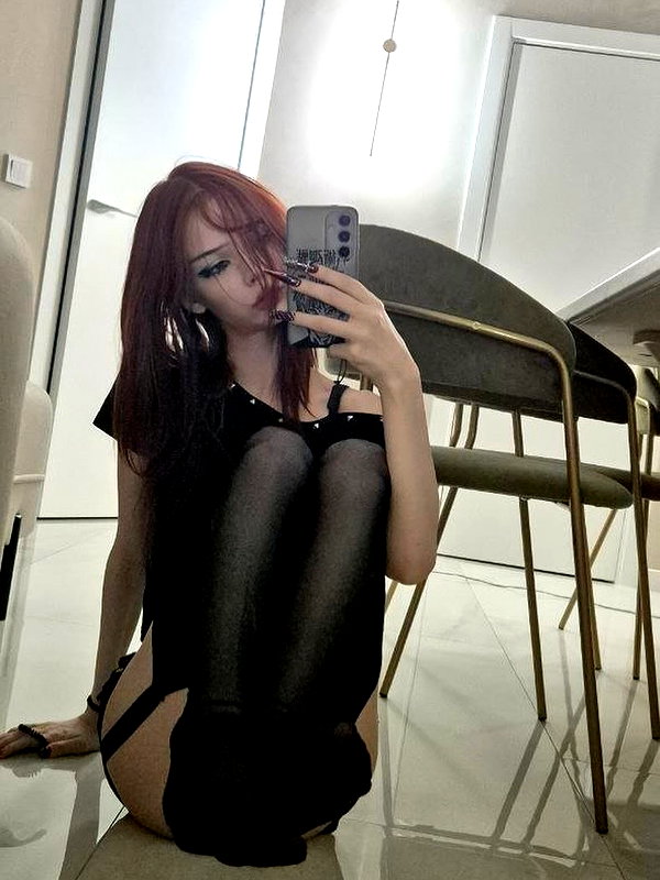lillo.lik instagram image archive image