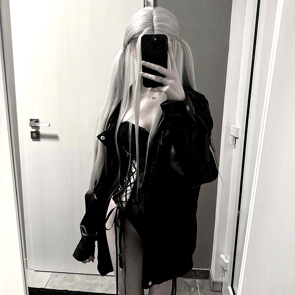 annaemiliaz instagram image archive image