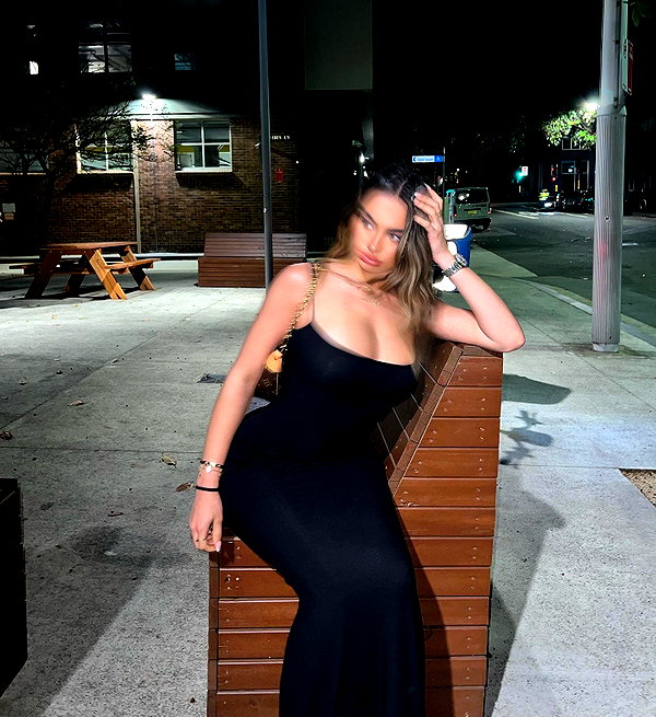 godbless_jess instagram image archive image