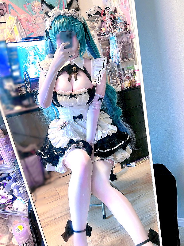 purinn_cos instagram image archive image