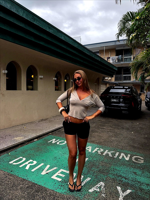 Archived image from @edenharper on Instagram