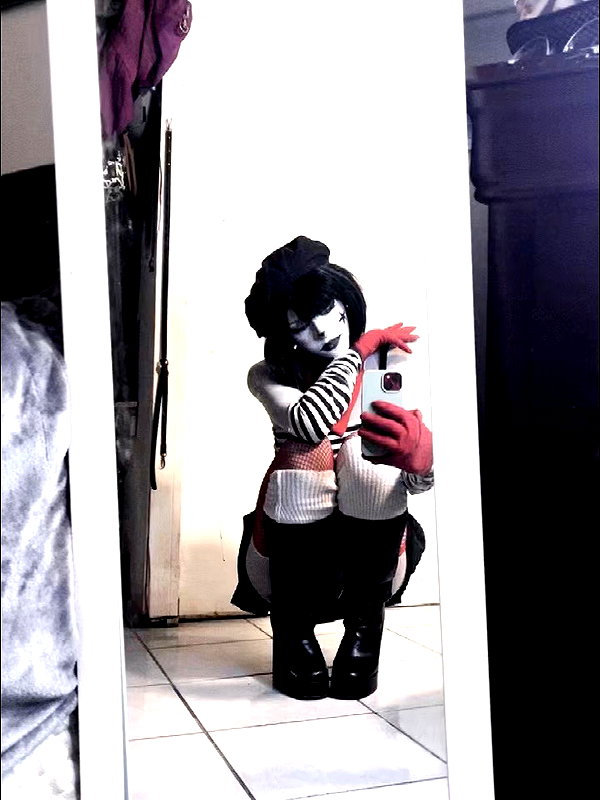 ki.re.ina instagram image archive image