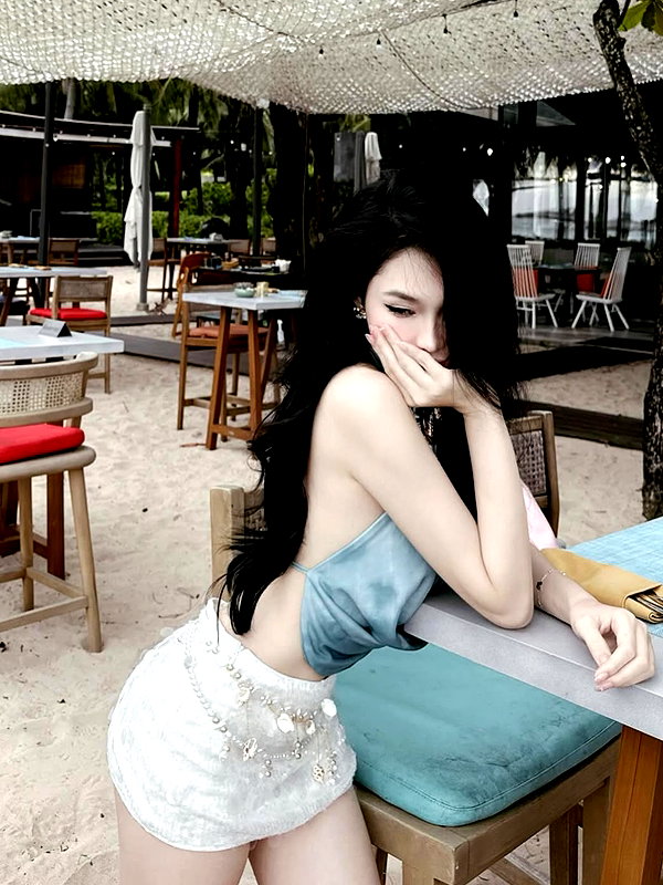 lyhythuedoxinh instagram image archive image