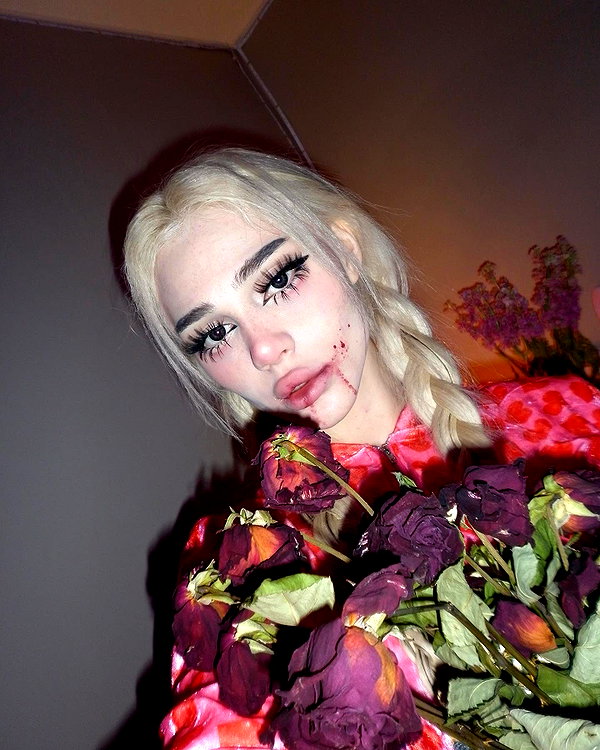 vik4au instagram image archive image