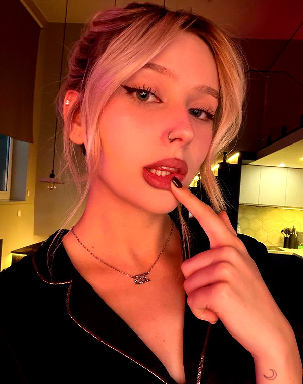 whylollycry instagram image archive image