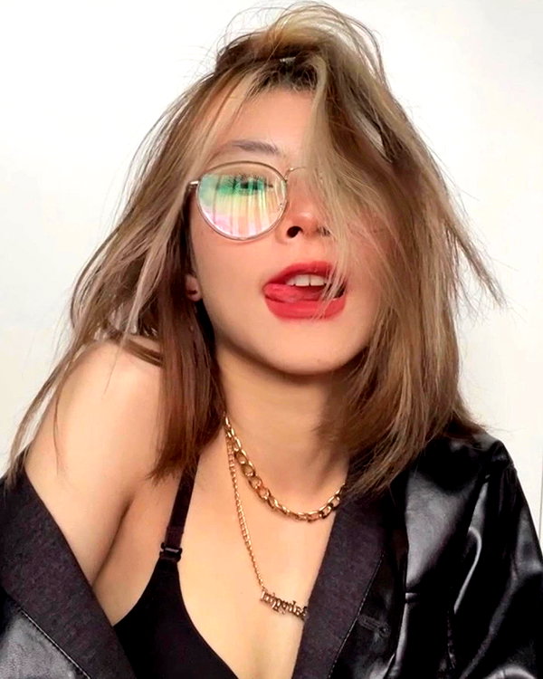 the.q.felicia instagram image archive image