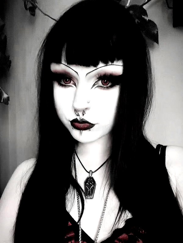 kittenfangsxx instagram image archive image