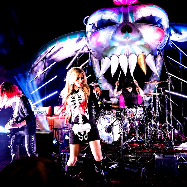 avrillavigne instagram image archive image