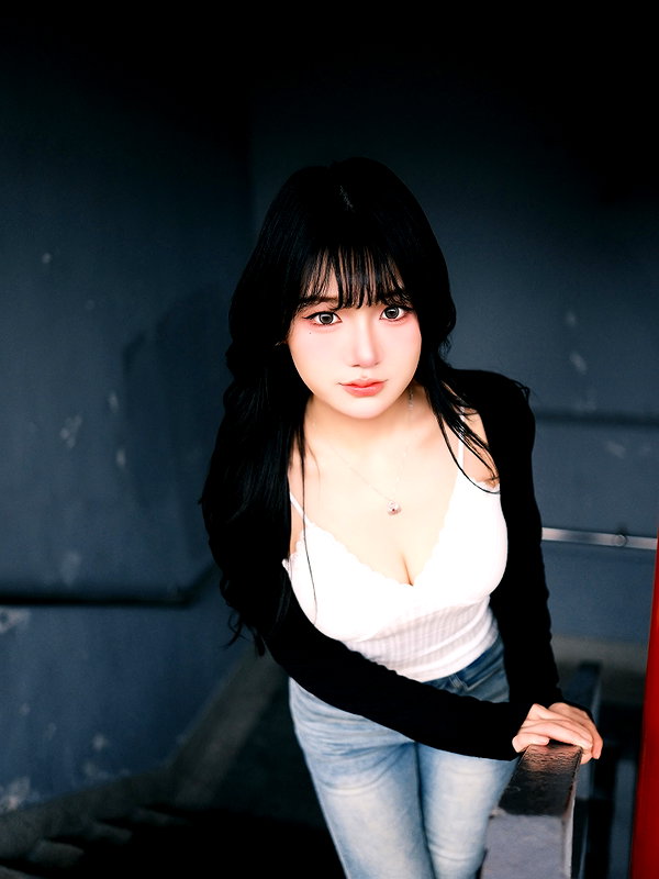 150_aiko instagram image archive image