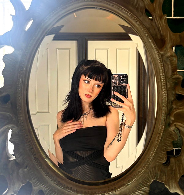 scarlett_ichor instagram image archive image