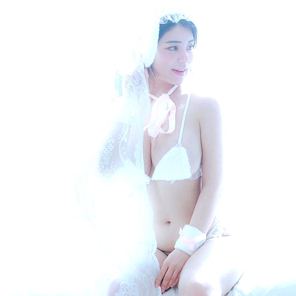 ro_bbin123 instagram image archive image