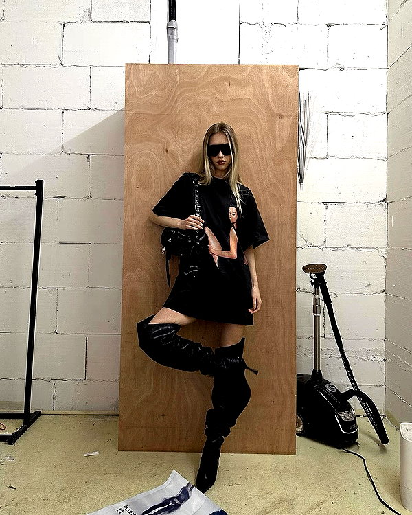 fair_mua instagram image archive image