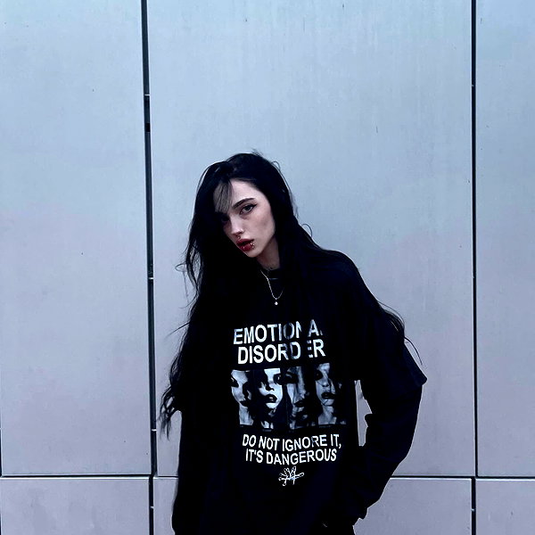 kriskaik instagram image archive image