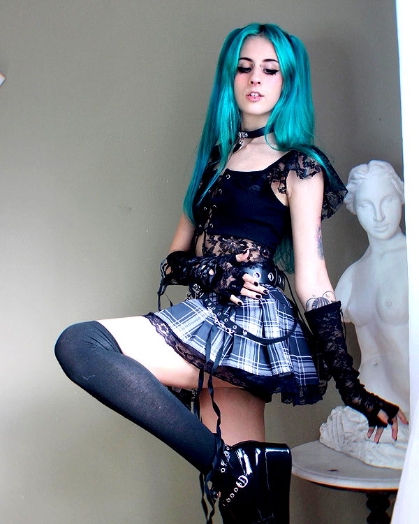 jadelaverne instagram image archive image