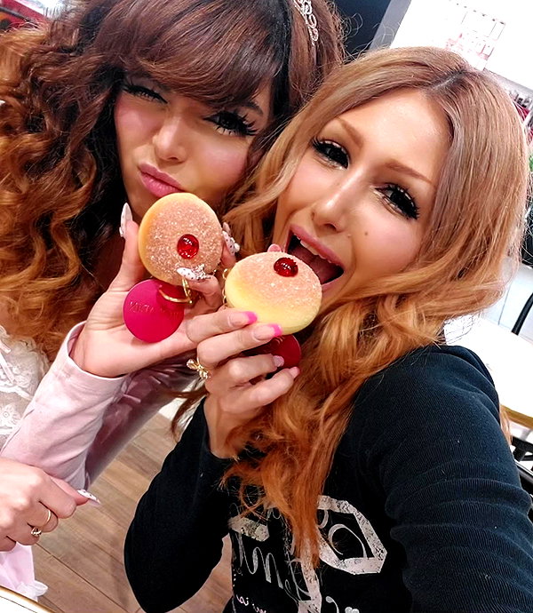 Archived image from @piyokoblog on Instagram