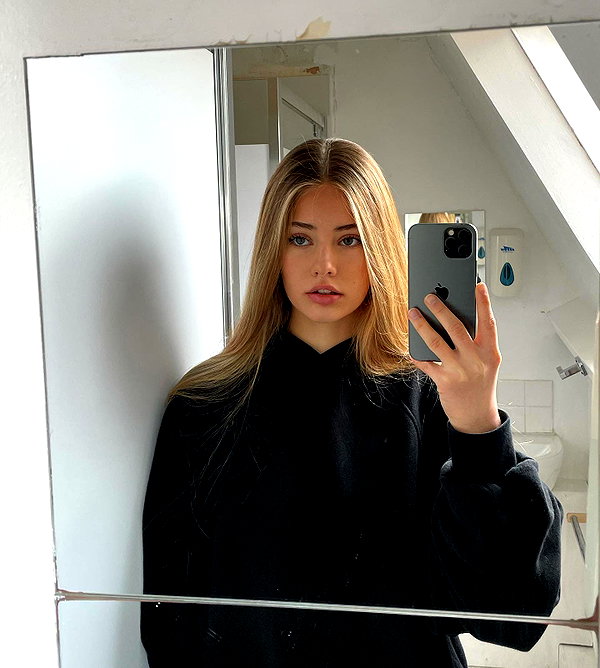 tatianakaer instagram image archive image