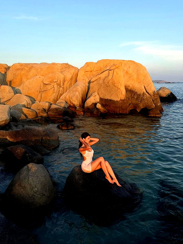 lyhythuedoxinh instagram image archive image