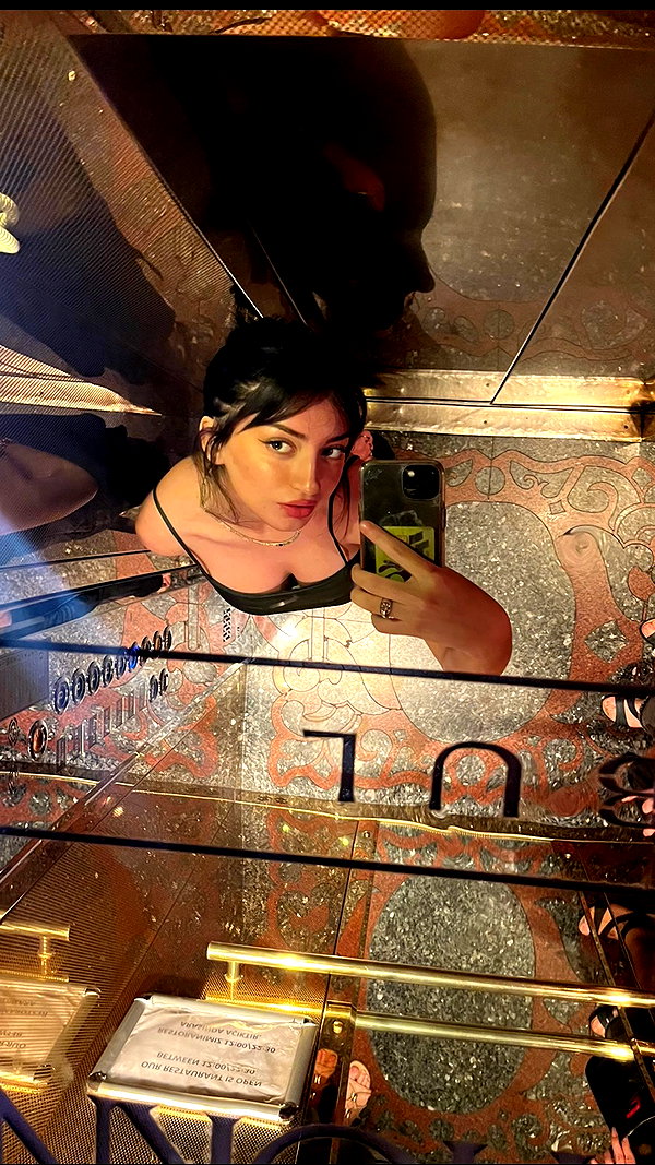 lizzxg__ instagram image archive image