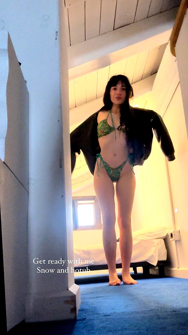 romi_henenson instagram image archive image