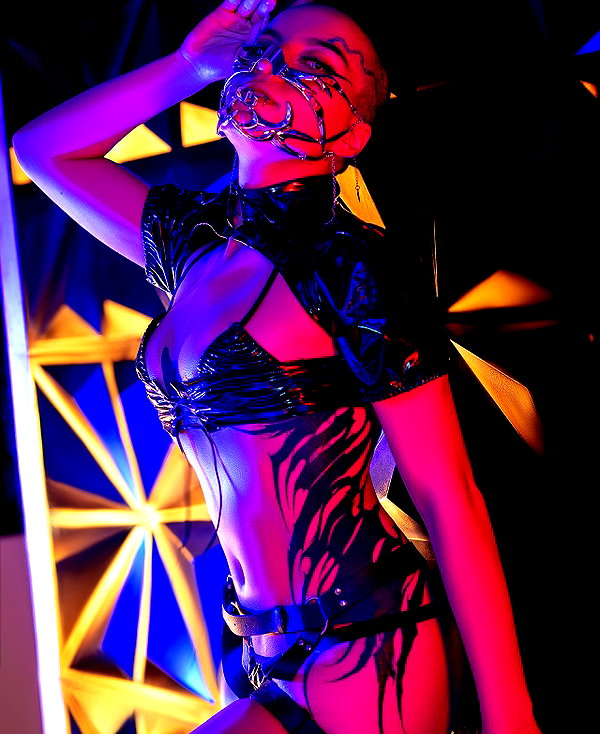 cyber_zoe_ cyber_zoe_ archive image