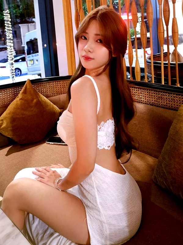 lyhythuedoxinh instagram image archive image