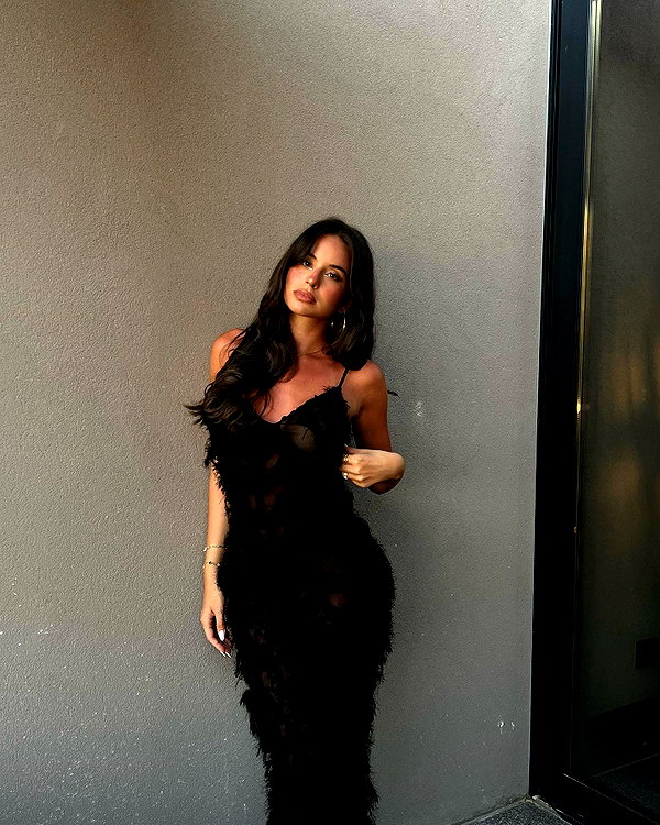 zoeliss instagram image archive image