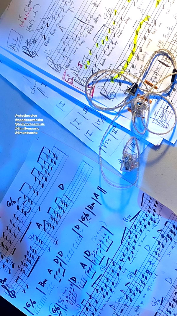 arianagrande instagram image archive image