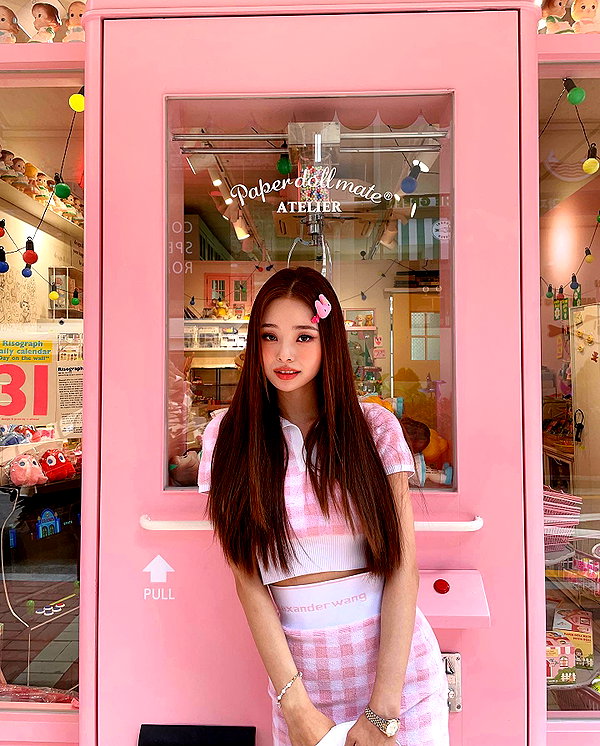 dear.zia instagram image archive image