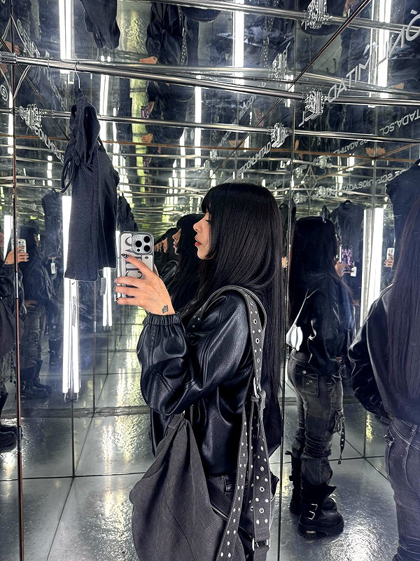 connie.01j instagram image archive image
