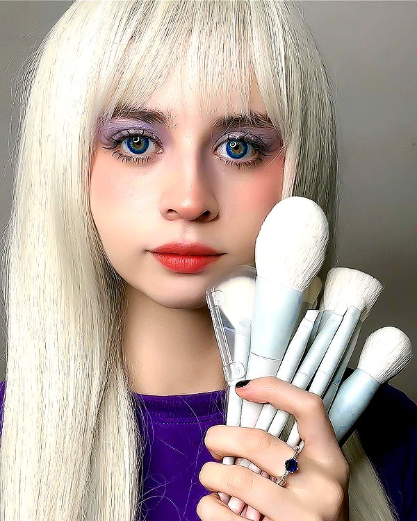 luly1980s instagram image archive image