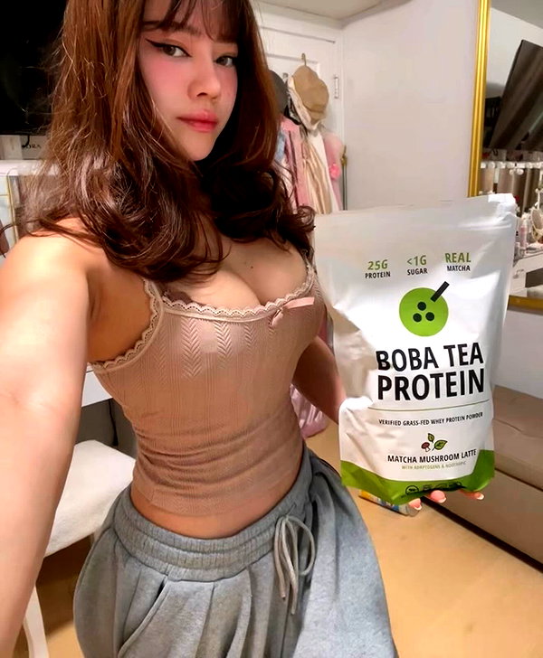 dommymommytiff instagram image archive image