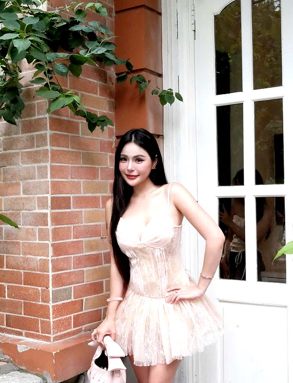 lyhythuedoxinh instagram image archive image