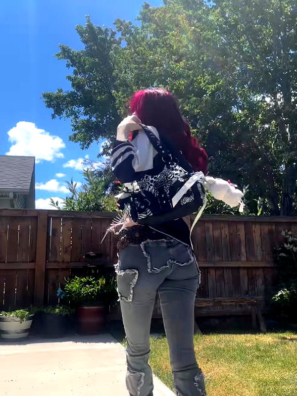 animechika_ instagram image archive image