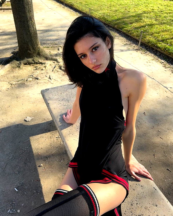 reneeebeller instagram image archive image