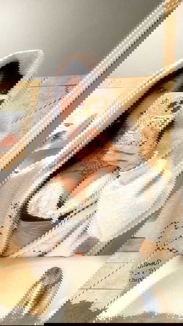 zommmbri image ~ Altpins