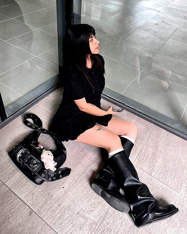 connie.01j instagram image archive image