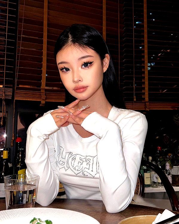 ll.lu1s instagram image archive image