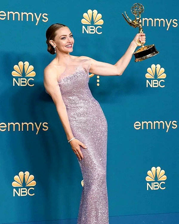 annehathaway instagram image archive image