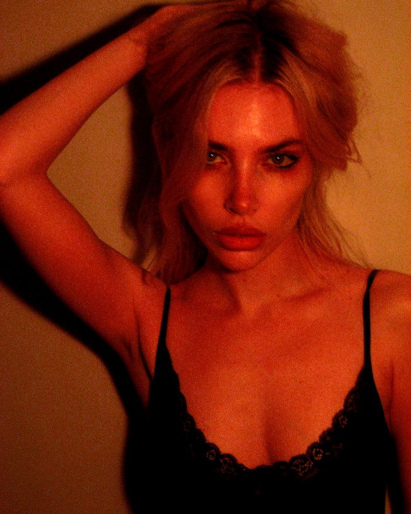 anya4everr instagram image archive image